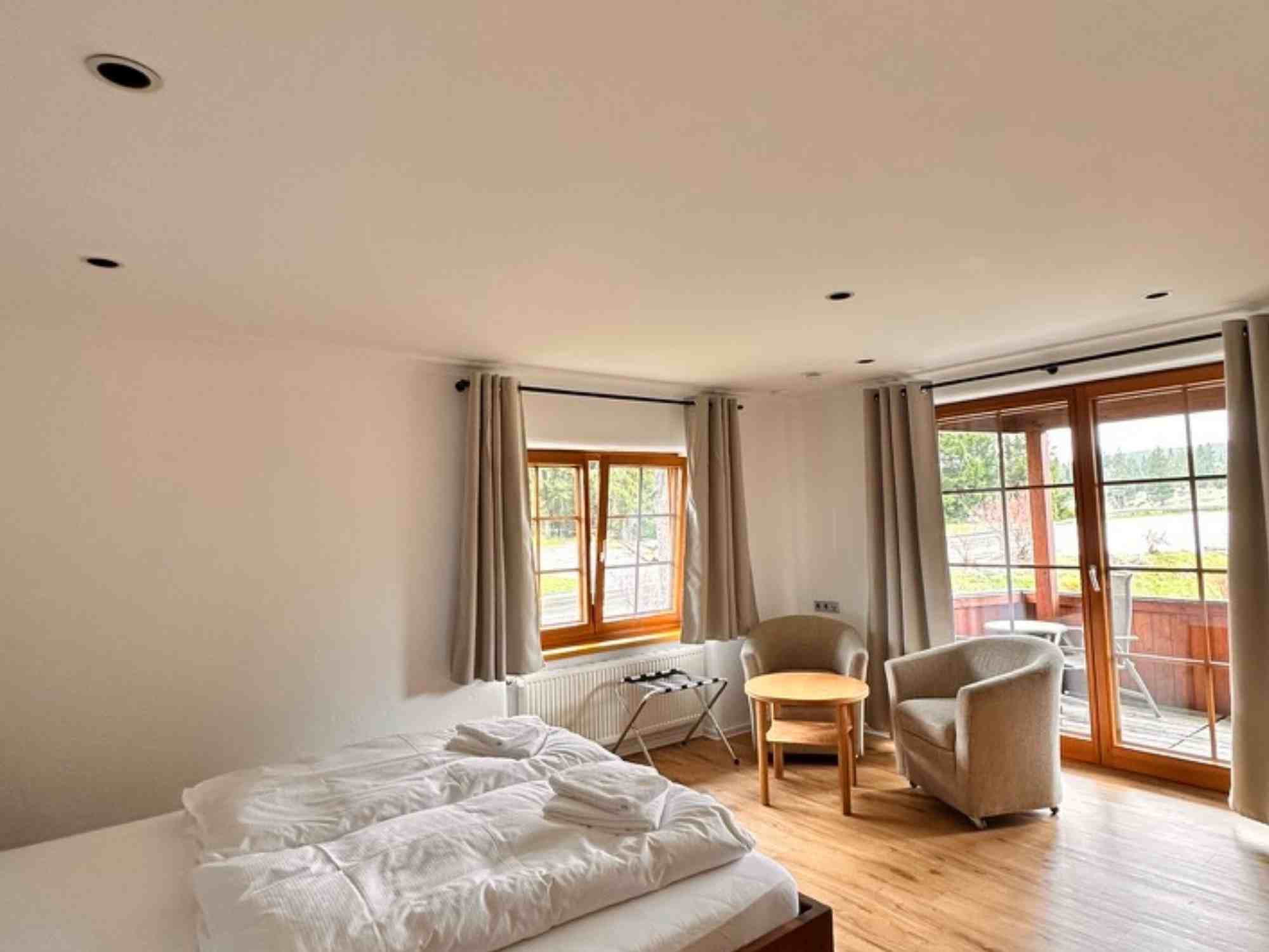 Zimmer mit Panoramafenster